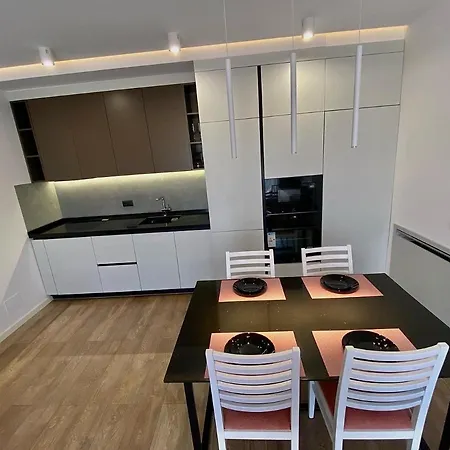 Lux 01 + Free Parking Apartment *